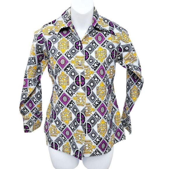 2/$20 Y2K White & Purple Buttons Down Shirt Top Size: M - Picture 1 of 10